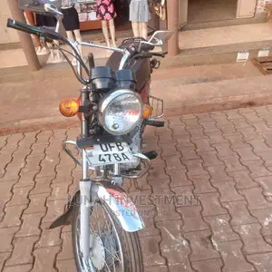 Bajaj Boxer 2021 Red