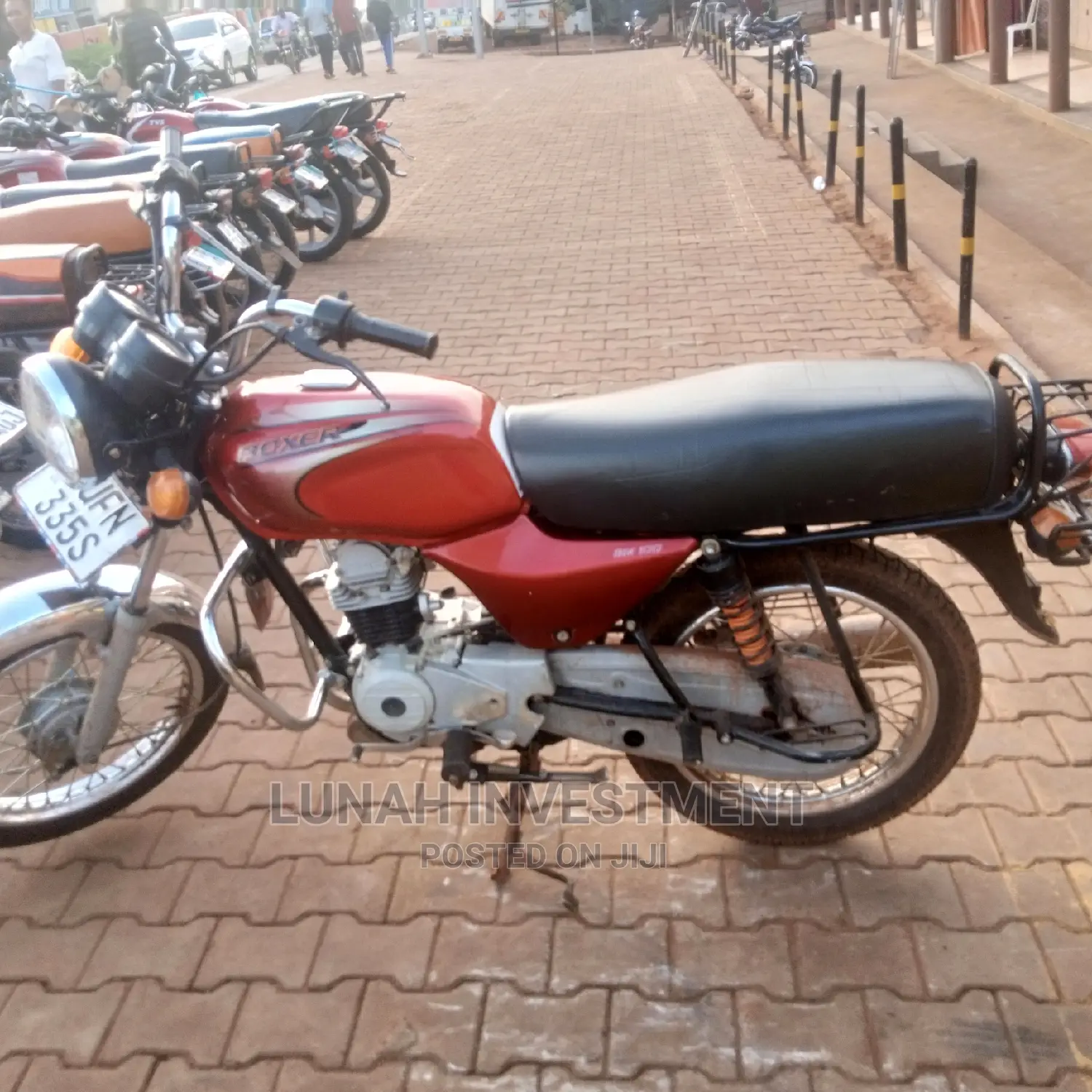 Bajaj Boxer 100 2022 Red