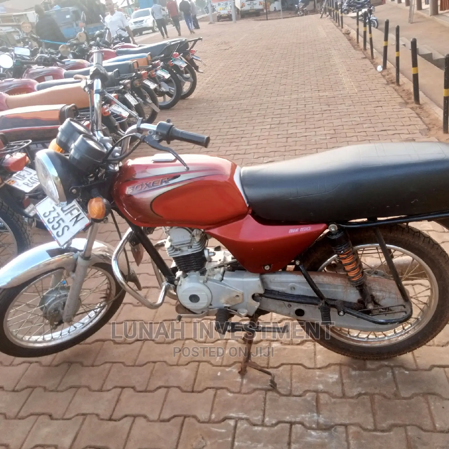 Bajaj Boxer 100 2022 Red