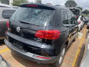Volkswagen Tiguan 2014 Black