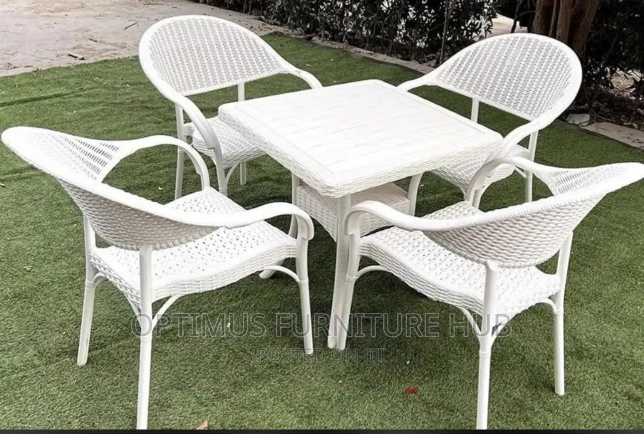 Outdoor Set (White)
