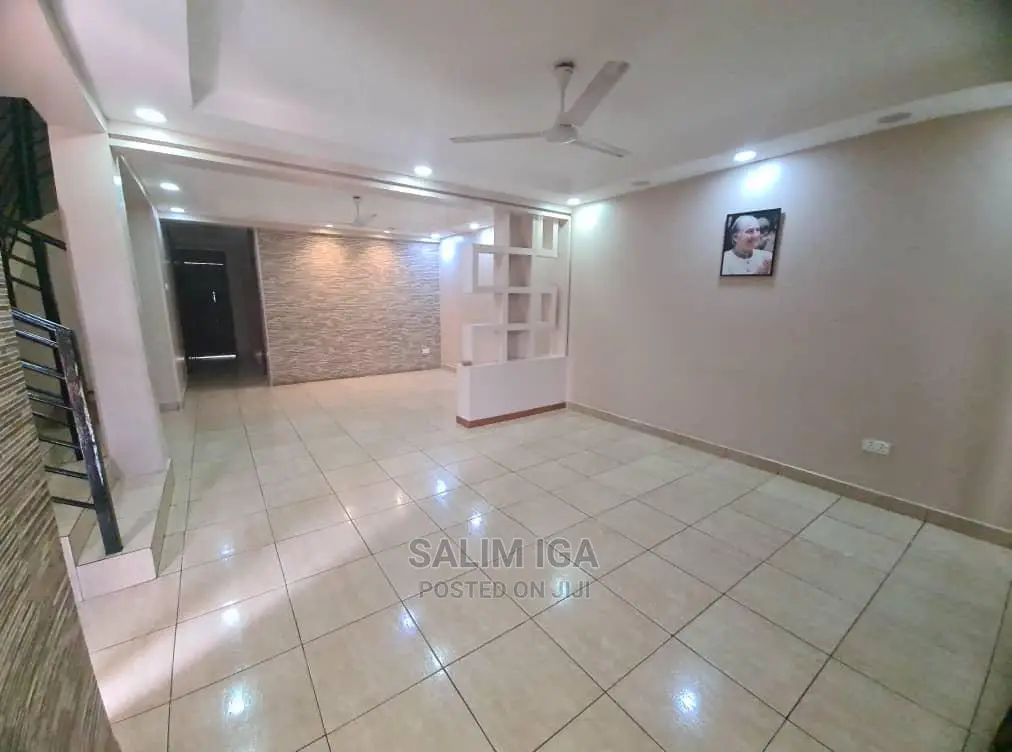 4bdrm Townhouse / Terrace in Kololo Property, Central Division