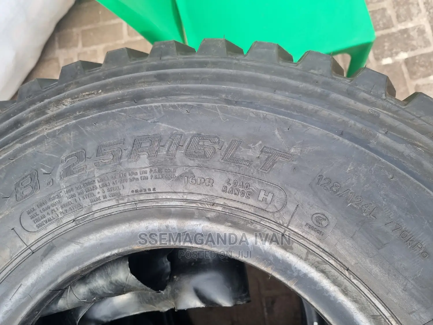 825r16 Tires Mudgrip