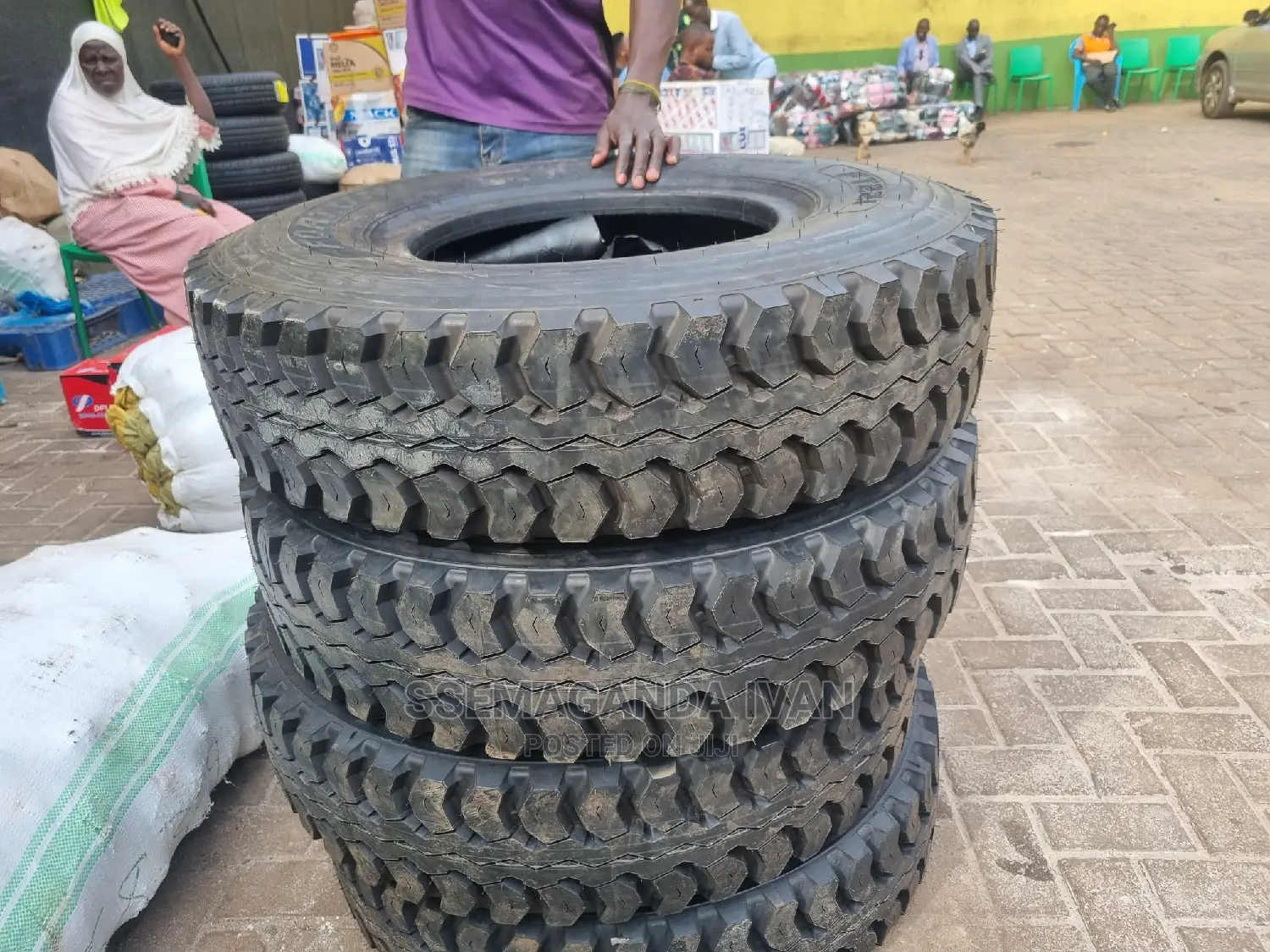 825r16 Tires Mudgrip