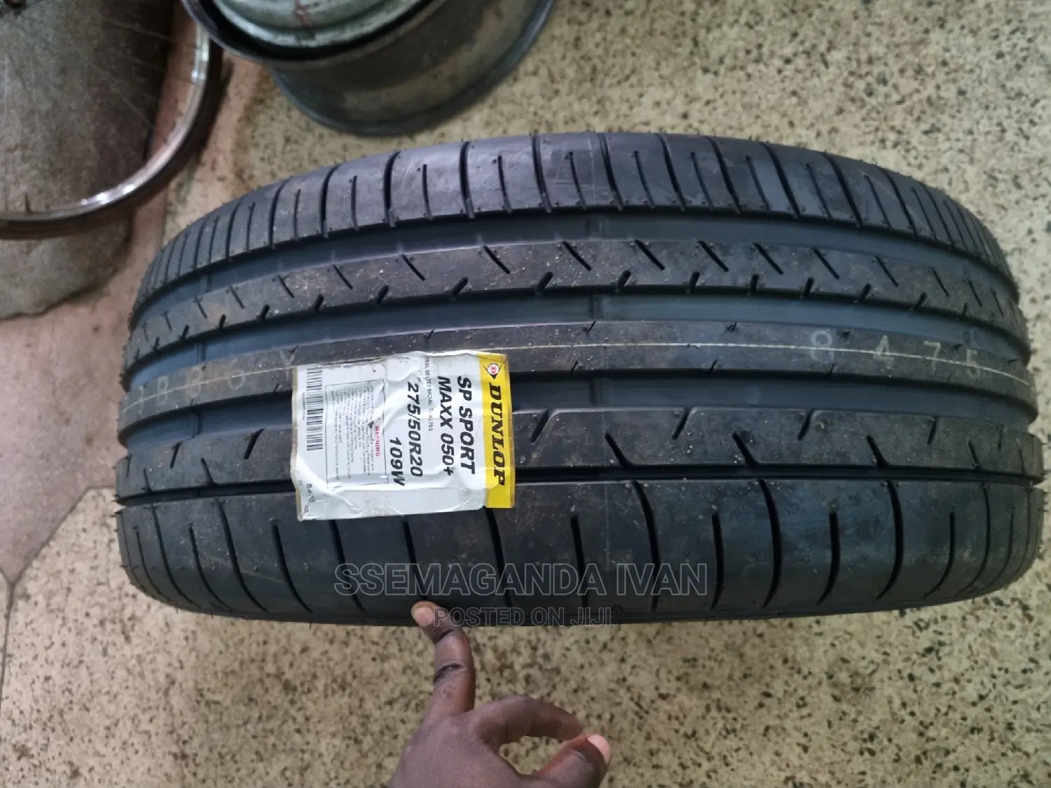 275/50r20 Dunlop Made in Japan