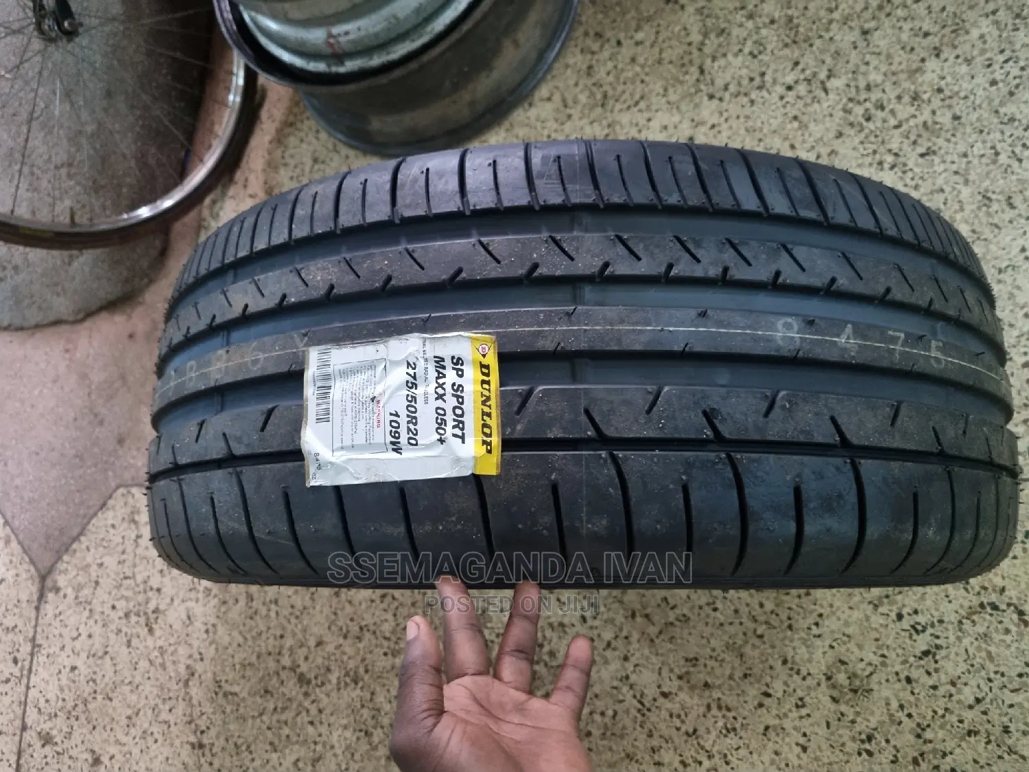 275/50r20 Dunlop Made in Japan
