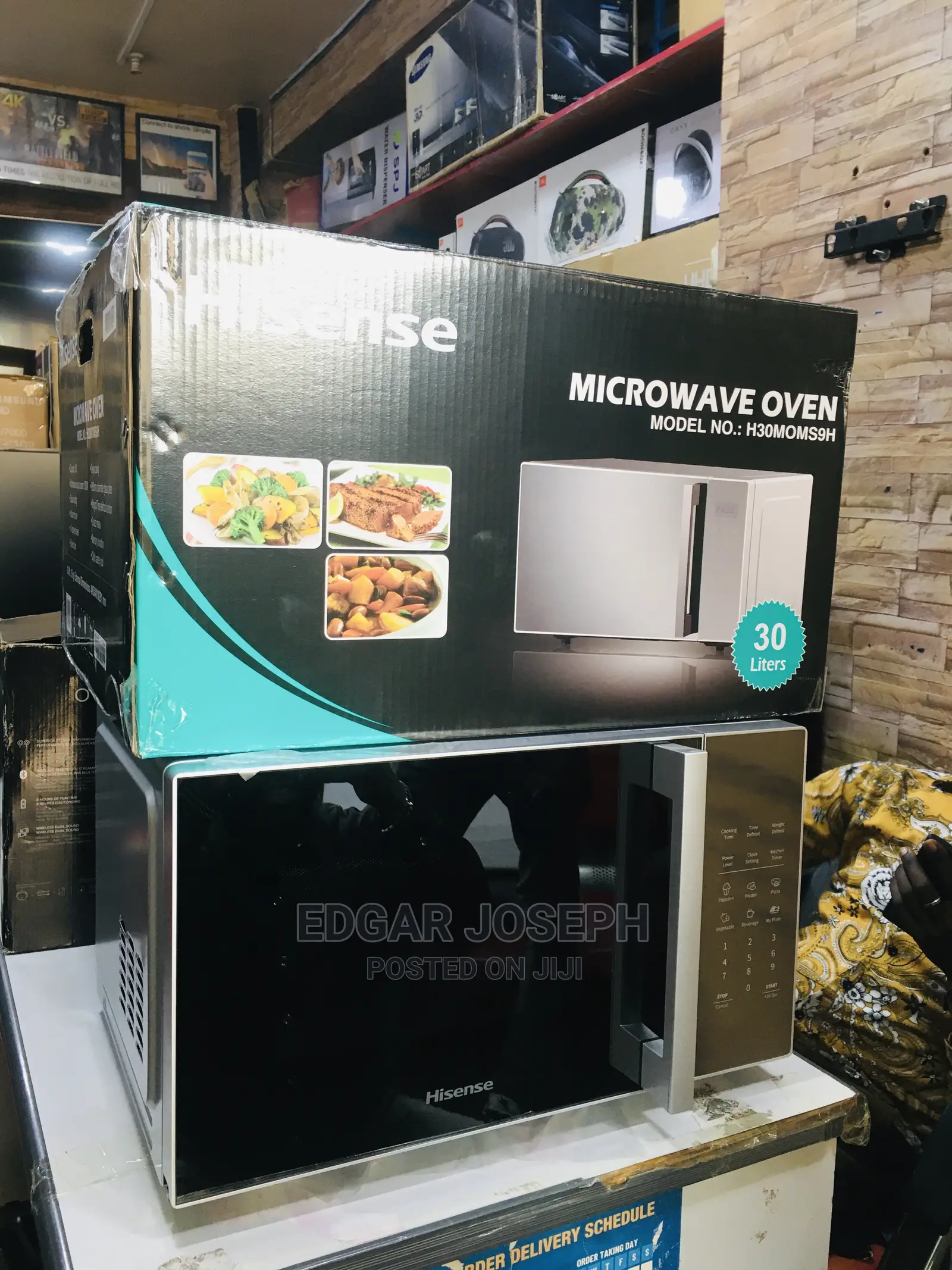 Hisense 30L Microwave