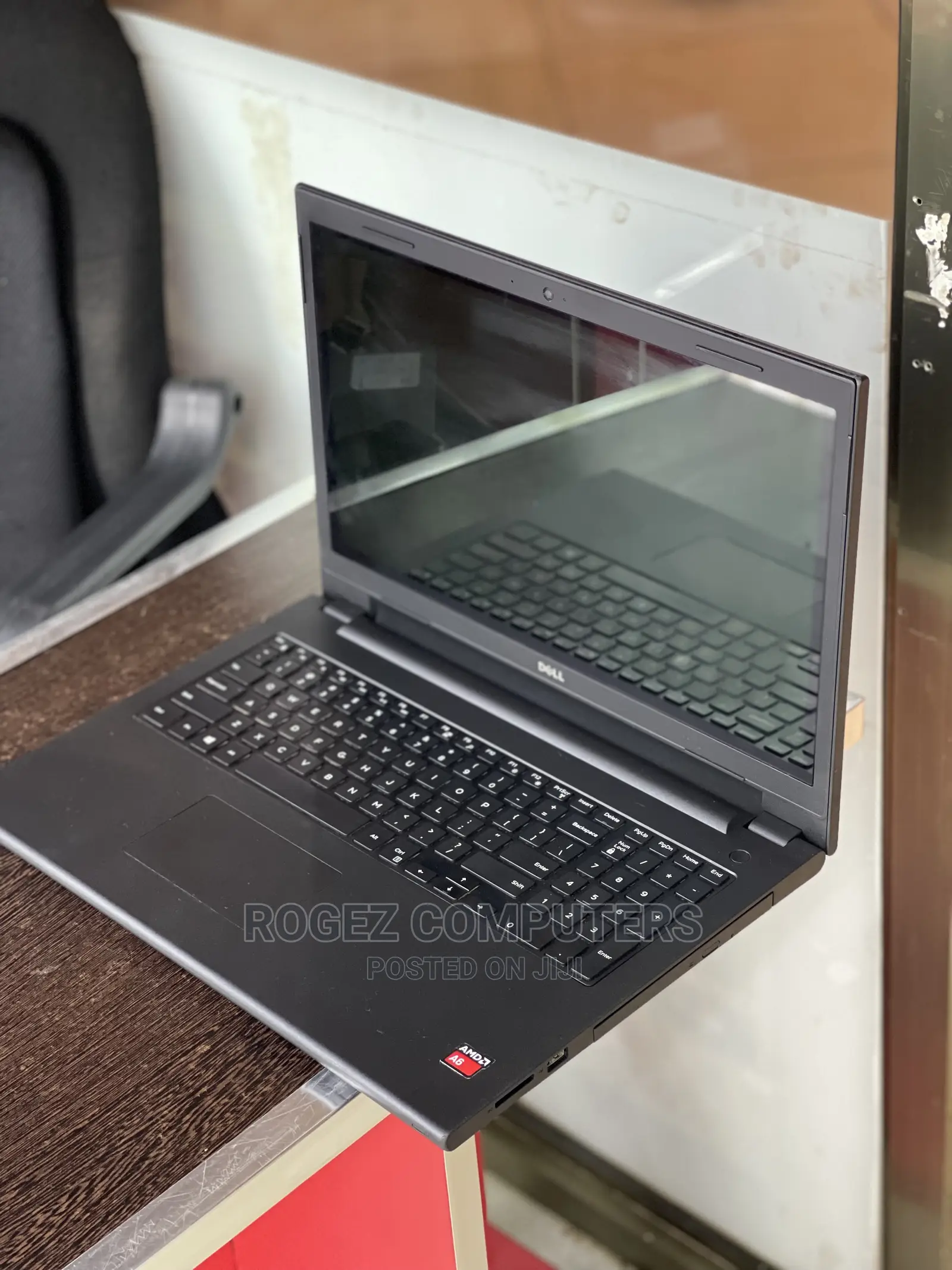 New Laptop Dell Inspiron 15 3000 4GB Intel Core I3 HDD 500GB