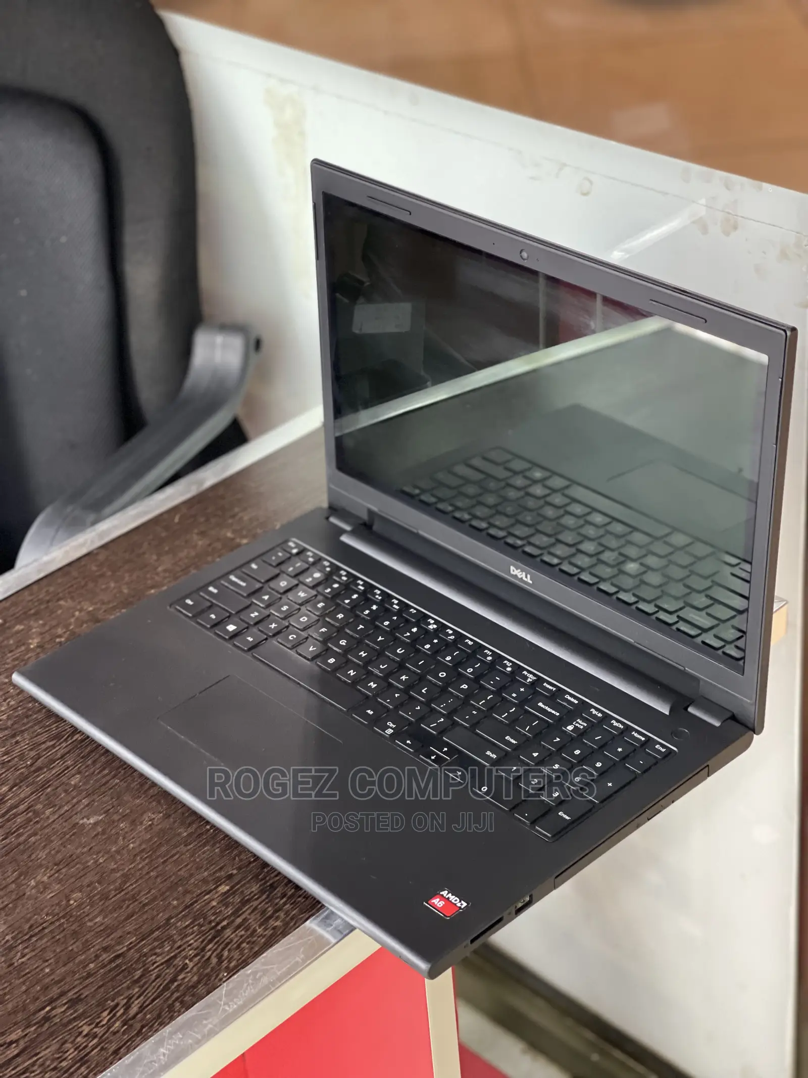 New Laptop Dell Inspiron 15 3000 4GB Intel Core I3 HDD 500GB