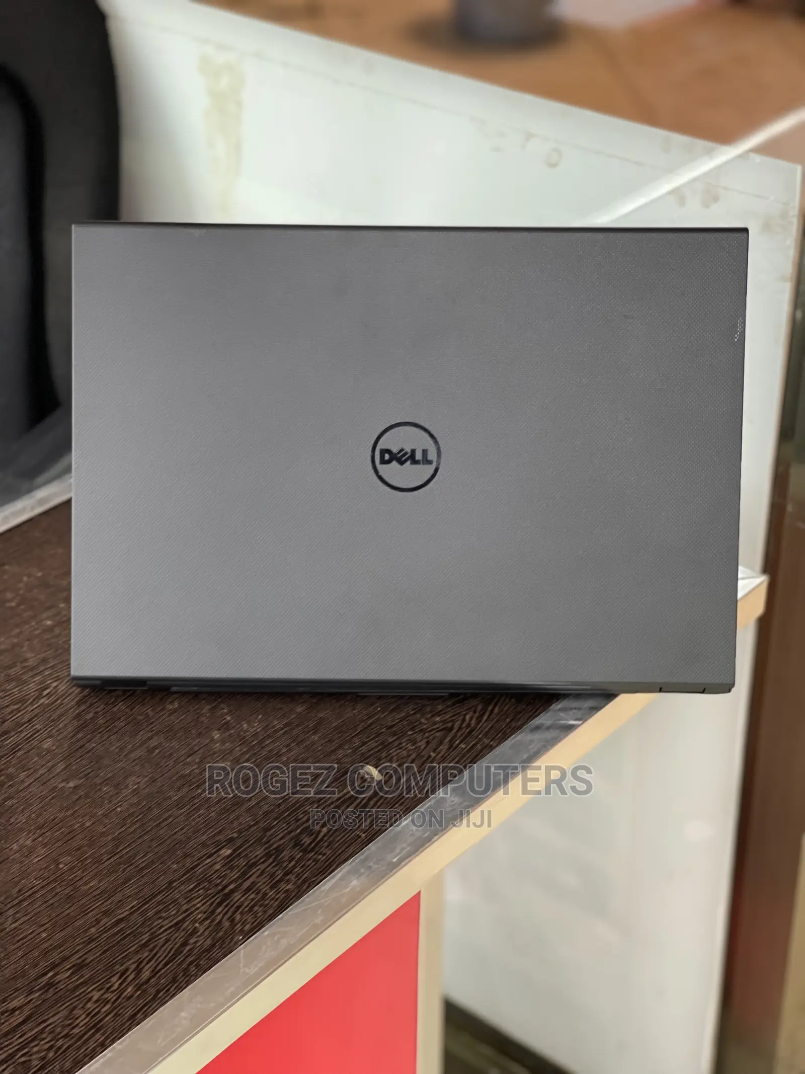 New Laptop Dell Inspiron 15 3000 4GB Intel Core I3 HDD 500GB