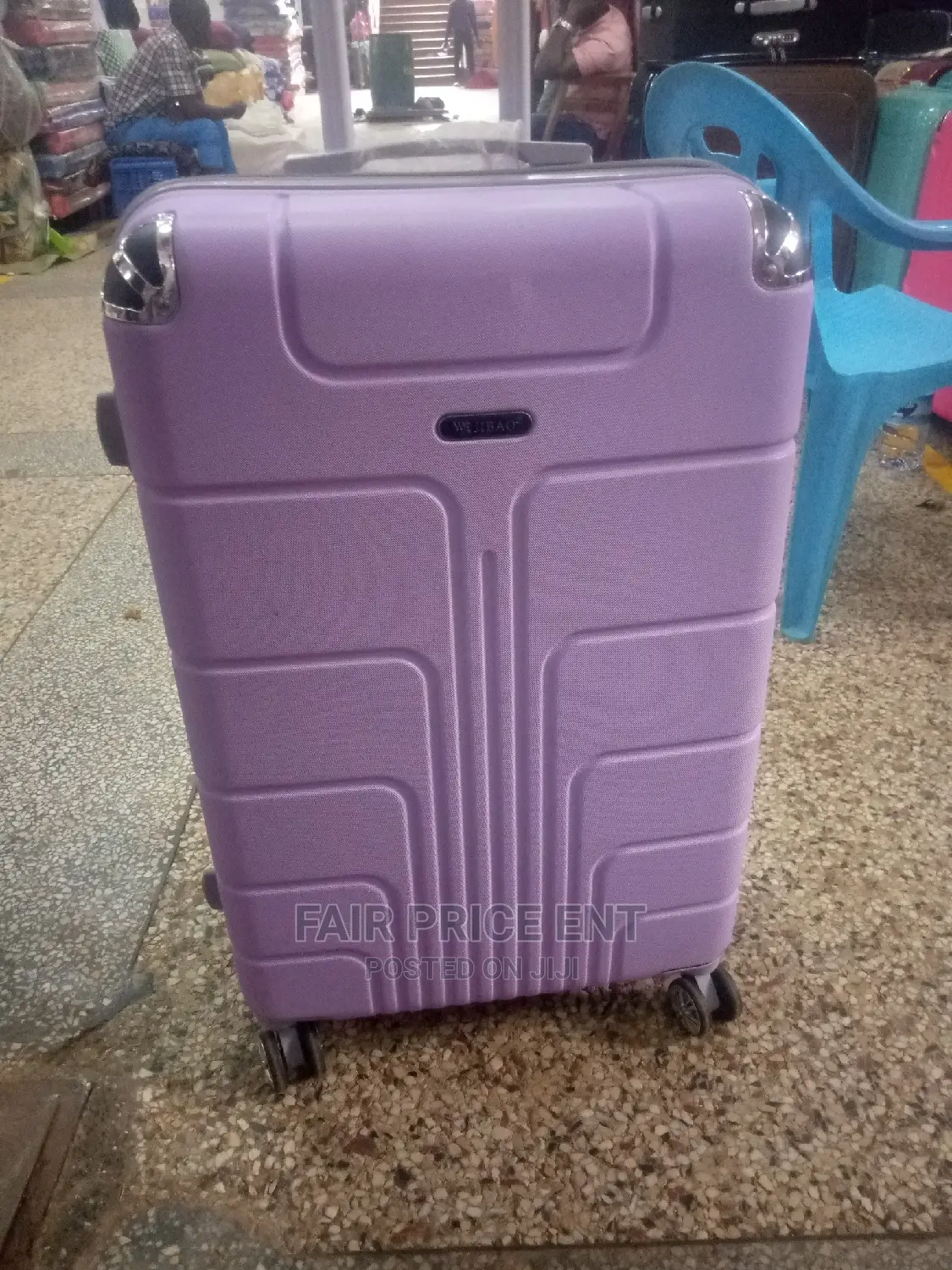 Executive Plastic Traveling Suitcases. Medium. (Blue)