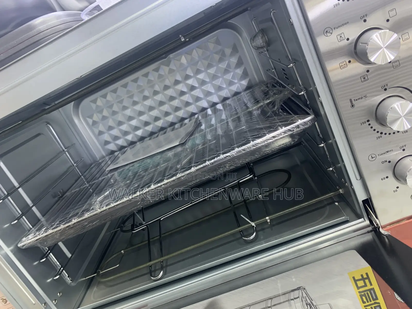 Classic 100L Microwave Oven