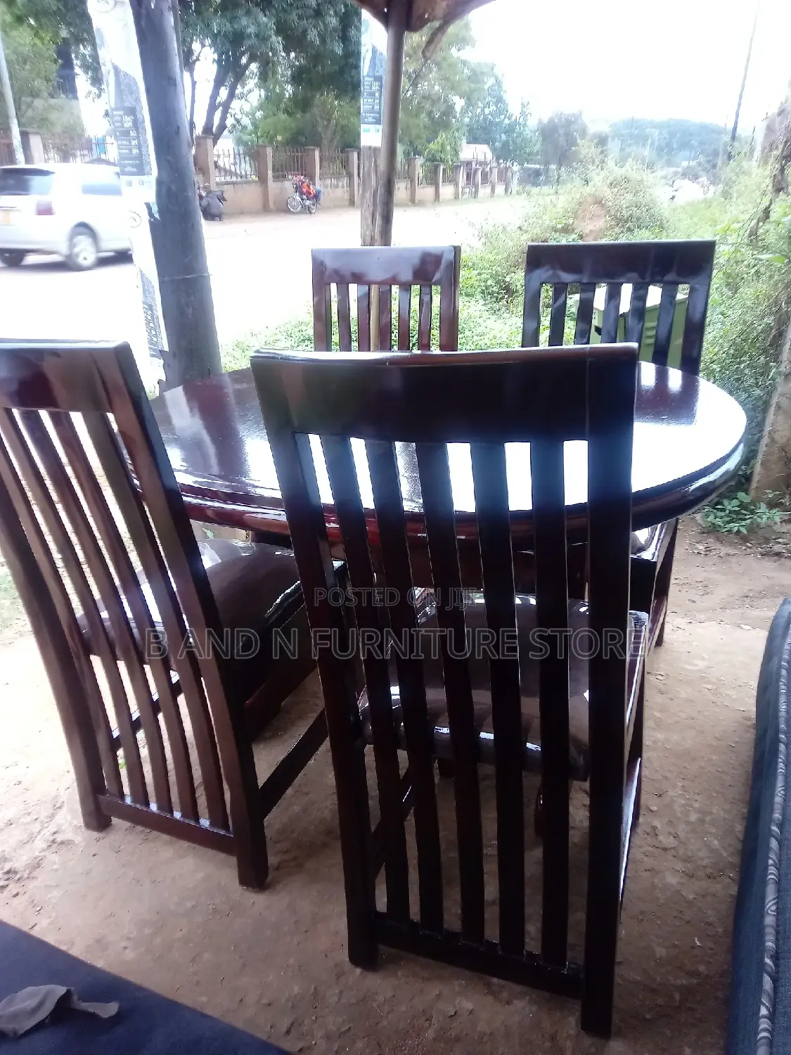 Luxury Dining Set. Table and 4 Chairs
