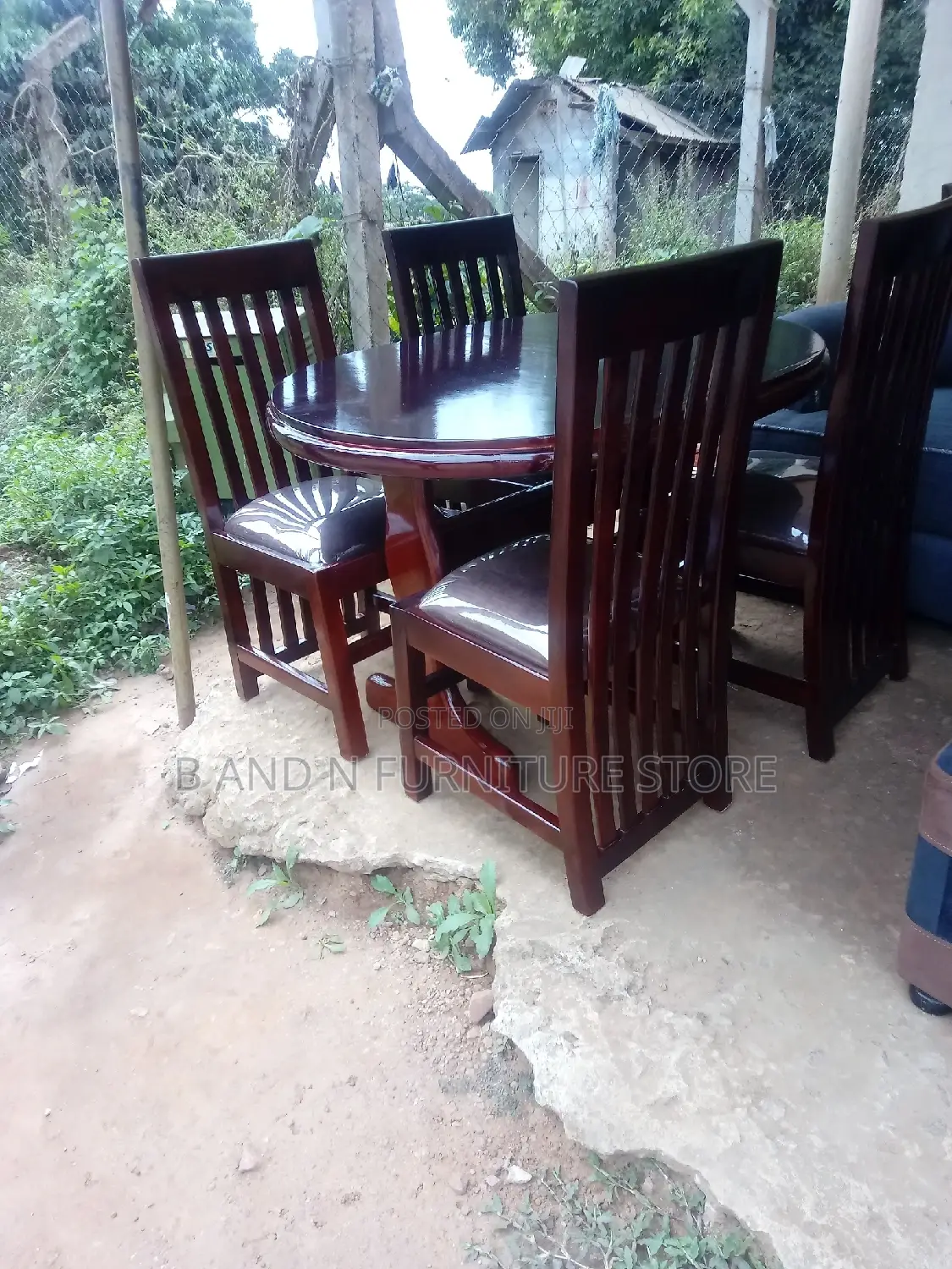 Luxury Dining Set. Table and 4 Chairs