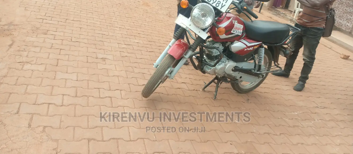 TVS HLX 125 2018 Red
