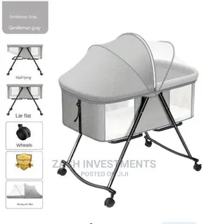 Photo - 2 in 1 Rocking Bassinet/Crib for New Born Baby