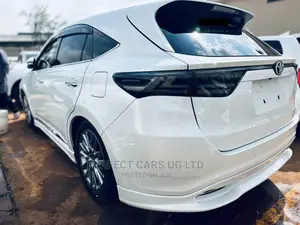 Toyota Harrier 2.0 2015 Off white