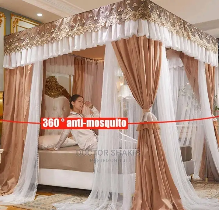 Very Strong 4 Stands With Curtains