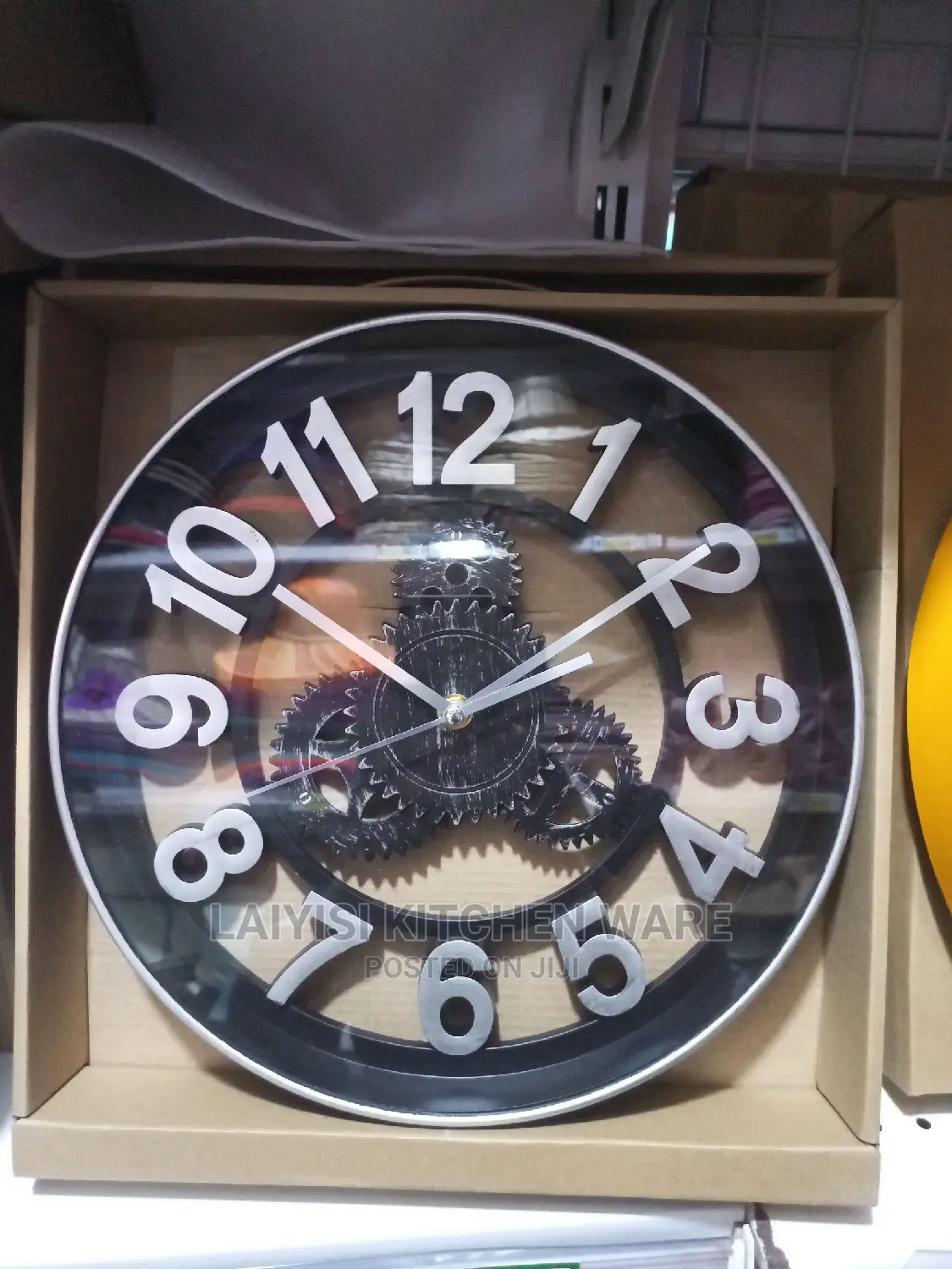 6space Wall Frame Portrait Family Clock