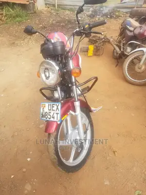 TVS HLX 125 2021 Red
