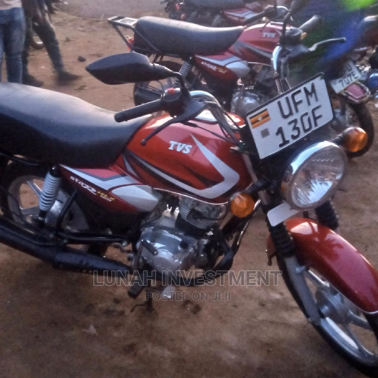 TVS HLX 125 2022 Red