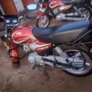 TVS HLX 125 2022 Red