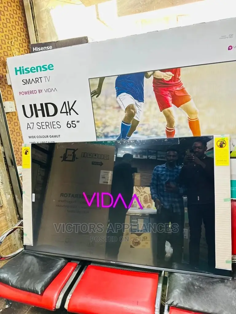 Uhd Hisense 65inches Smart TV