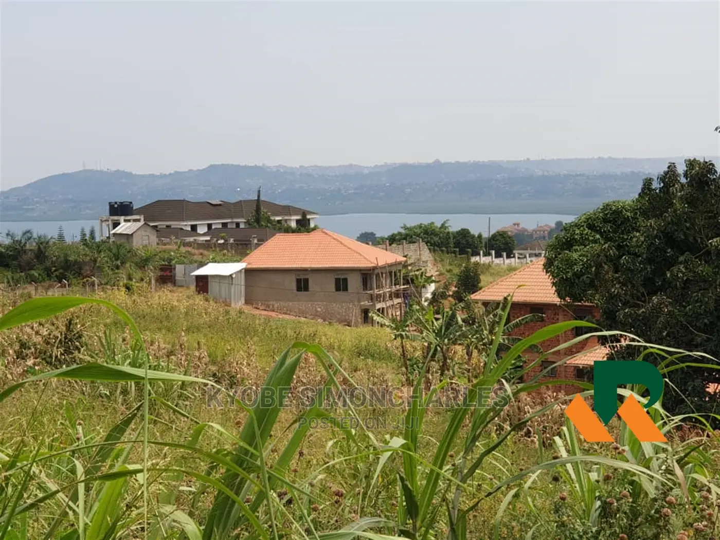 35 Decimals At Bwebajja With Lake View