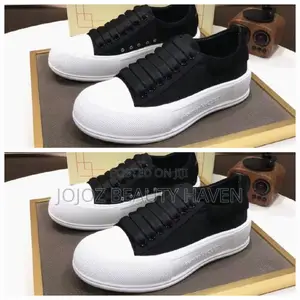 Alexander McQueen Sneakers