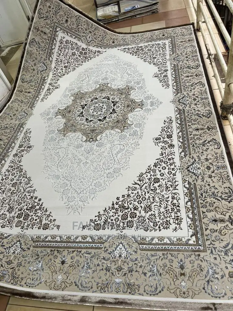 Vip Executive Madrid Carpet.1.7x 2m.( White)