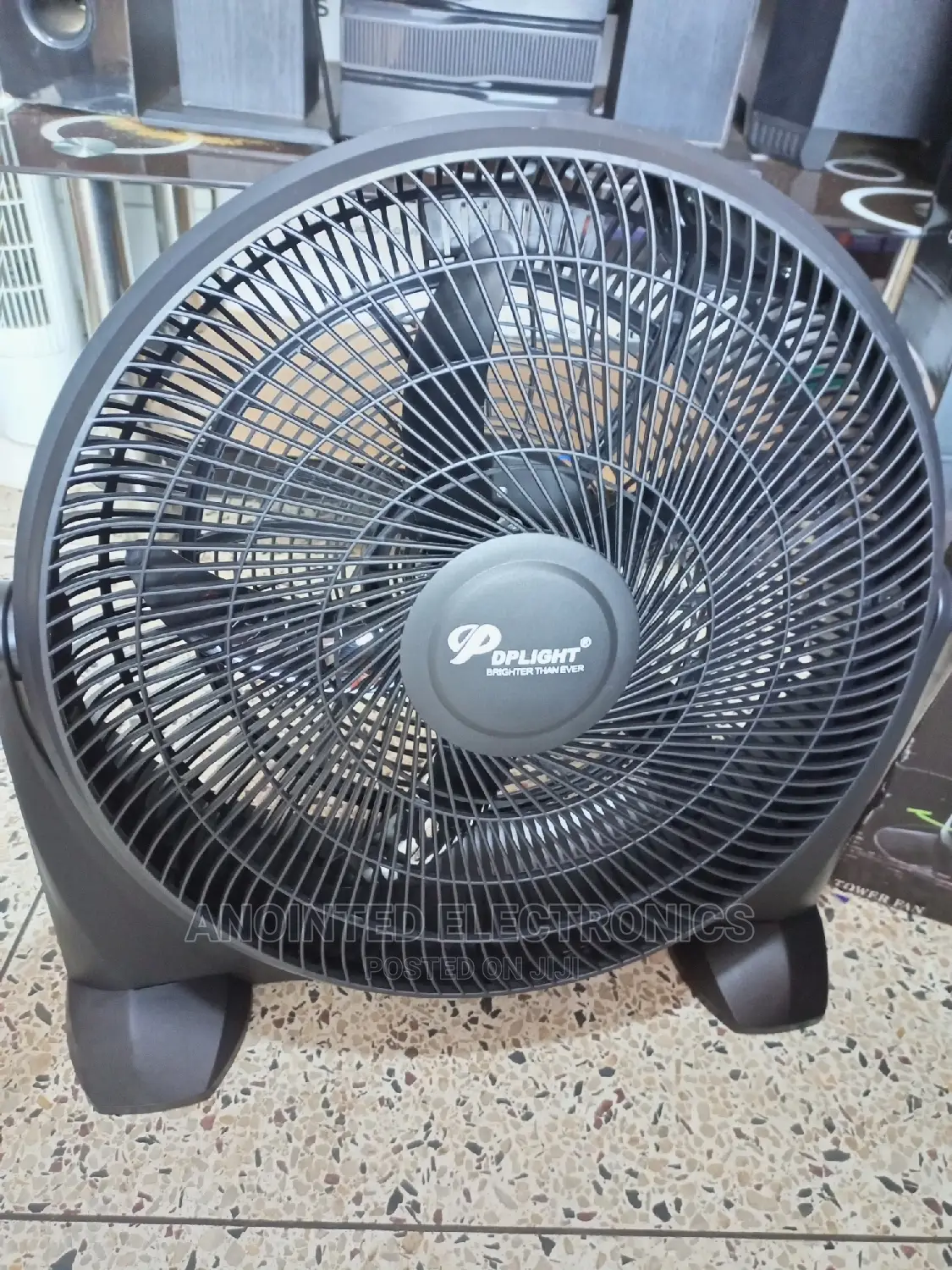 Table Black Fan