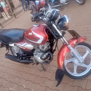 TVS HLX 125 2021 Red