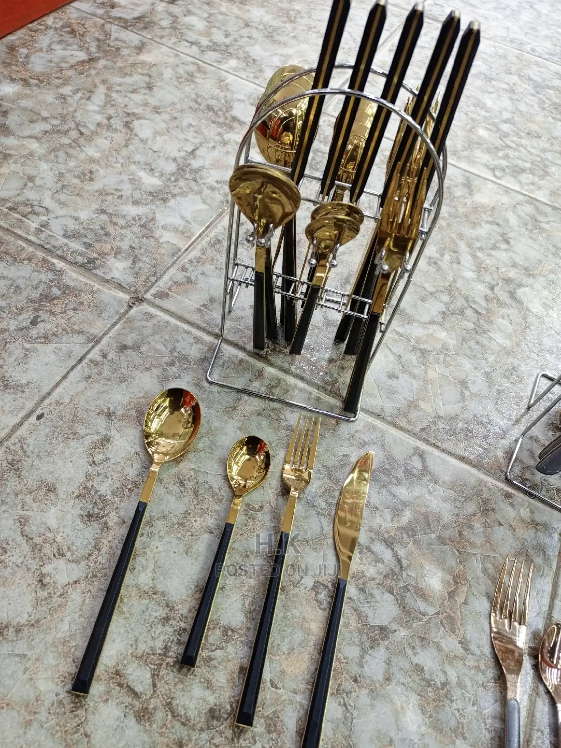 Golden Cutlery Set of 25pcs