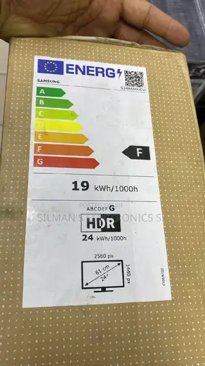 Samsung 24" S6 QHD Monitor