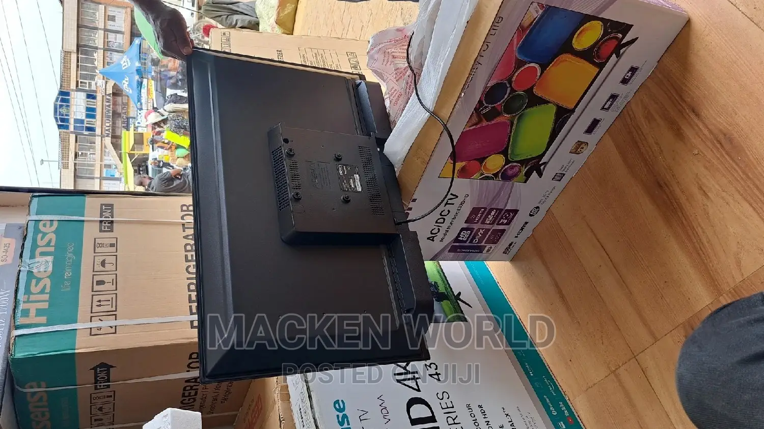 32 EBON Digital Free to Air Frameless Plus Free Wall Mount