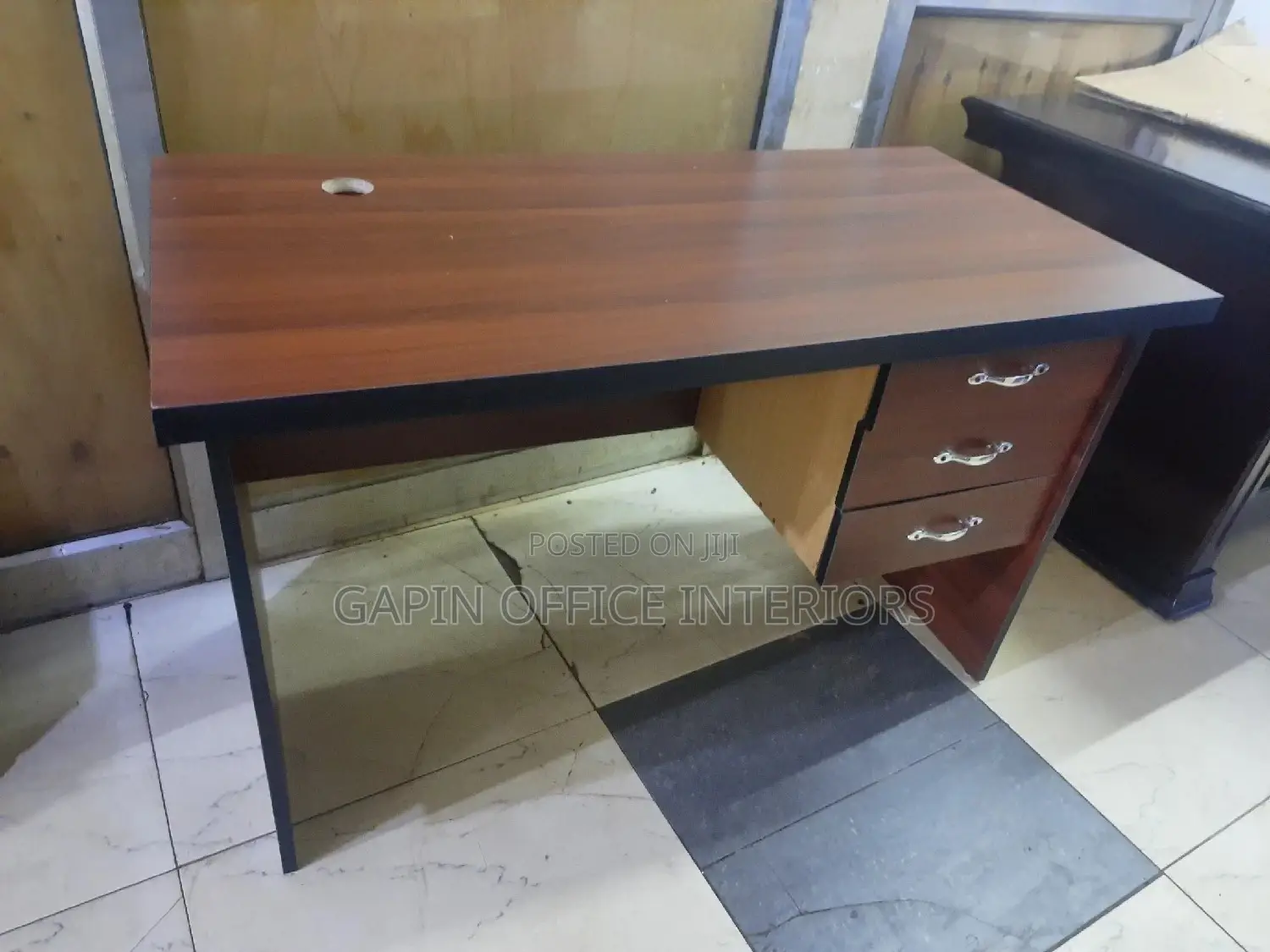 Office Table for Sale (Brand New)