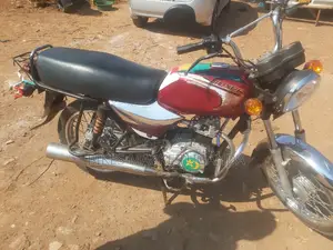Bajaj Boxer 100 2017 Red