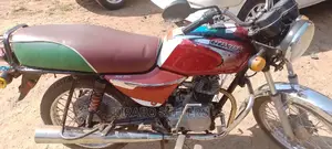 Bajaj RE 2018 Gold
