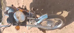 Bajaj RE 2018 Gold
