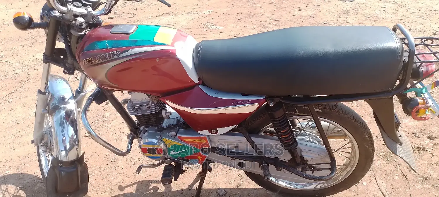 Bajaj RE 2018 Gold