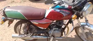 Bajaj Avenger 160 Street 2018 Orange