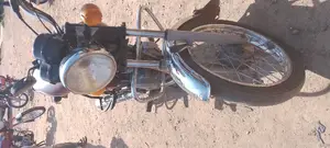 Bajaj Avenger 160 Street 2018 Orange