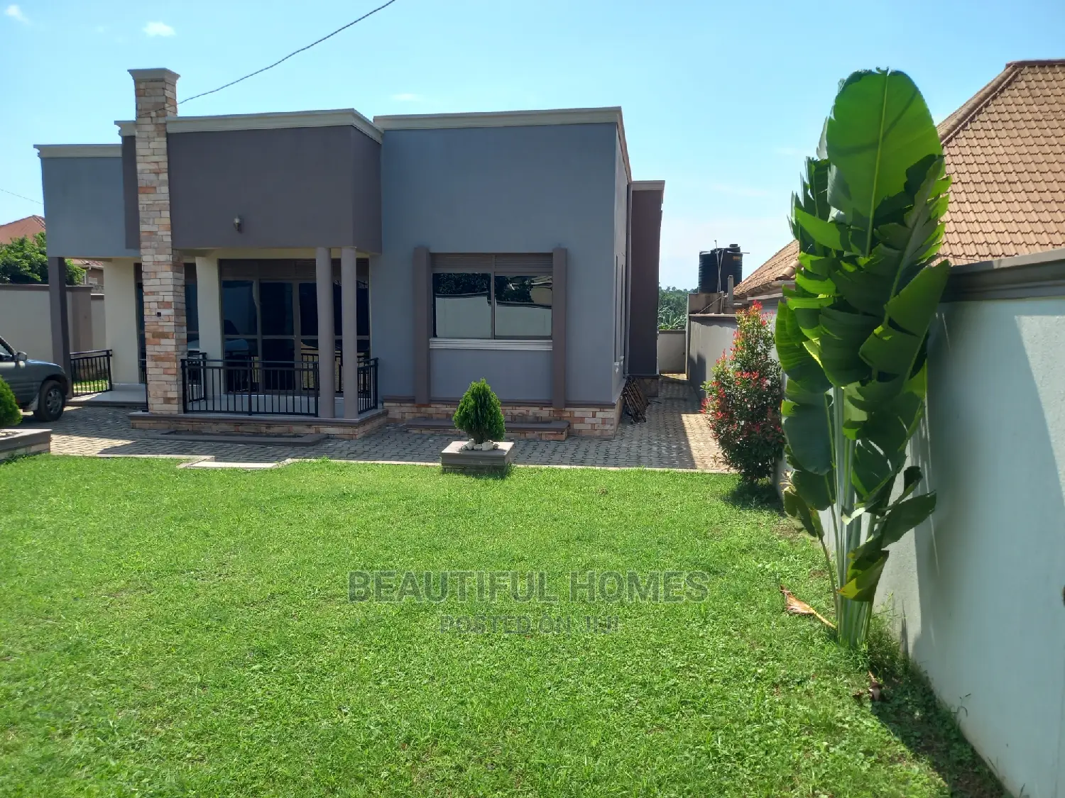 Furnished 4bdrm Bungalow in Kira for sale