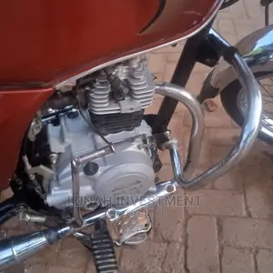 Bajaj Boxer 100 2020 Red