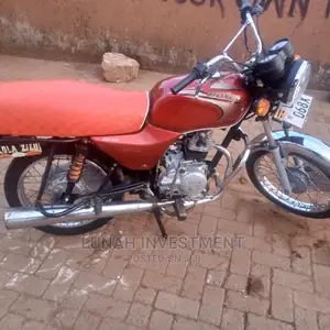 Bajaj Boxer 100 2020 Red