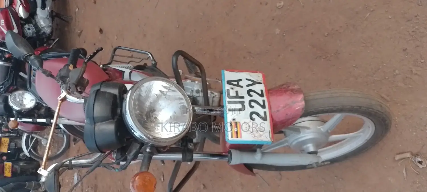 TVS HLX 125 2018 Silver