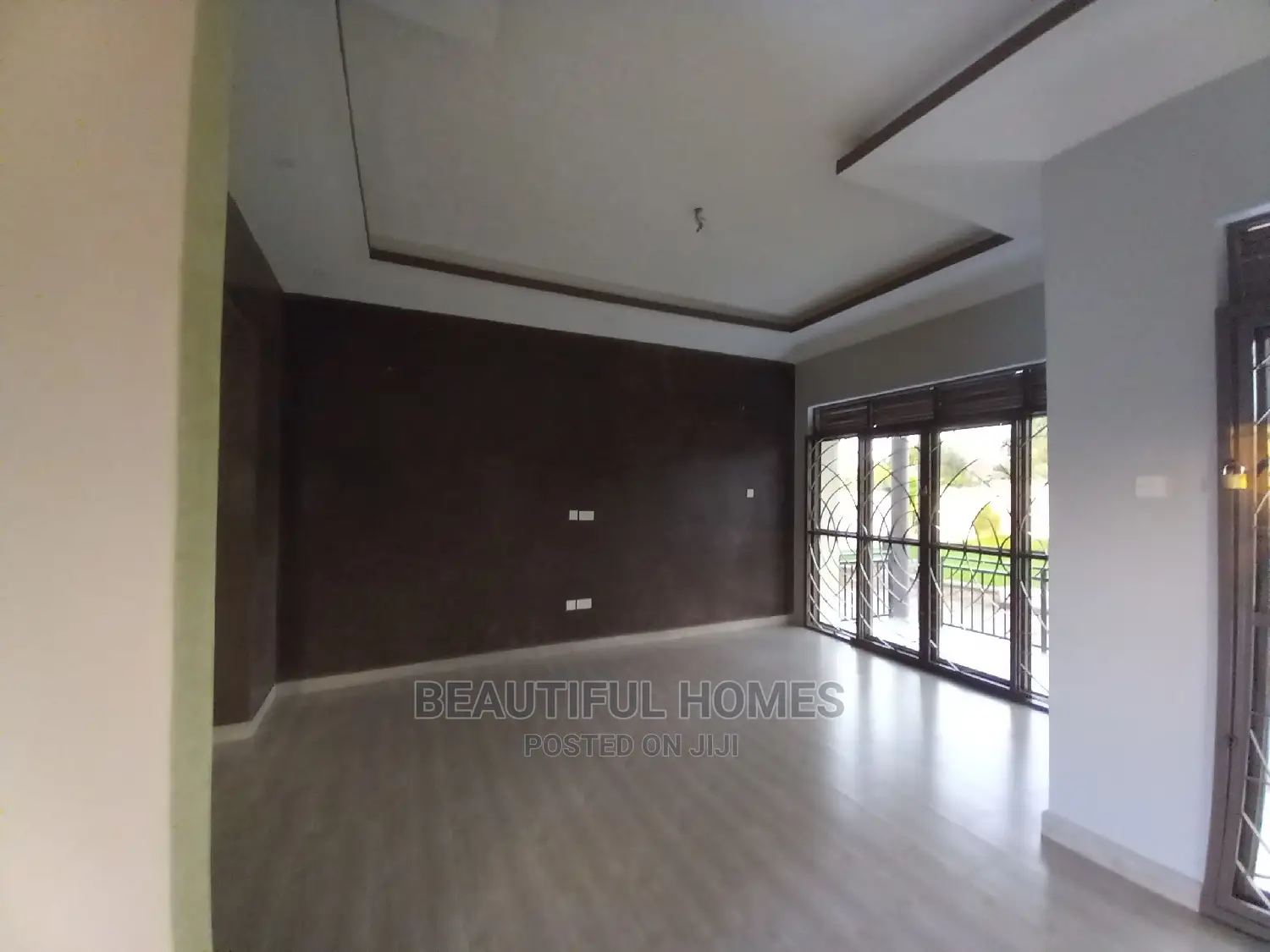Furnished 4bdrm Bungalow in Kira for sale