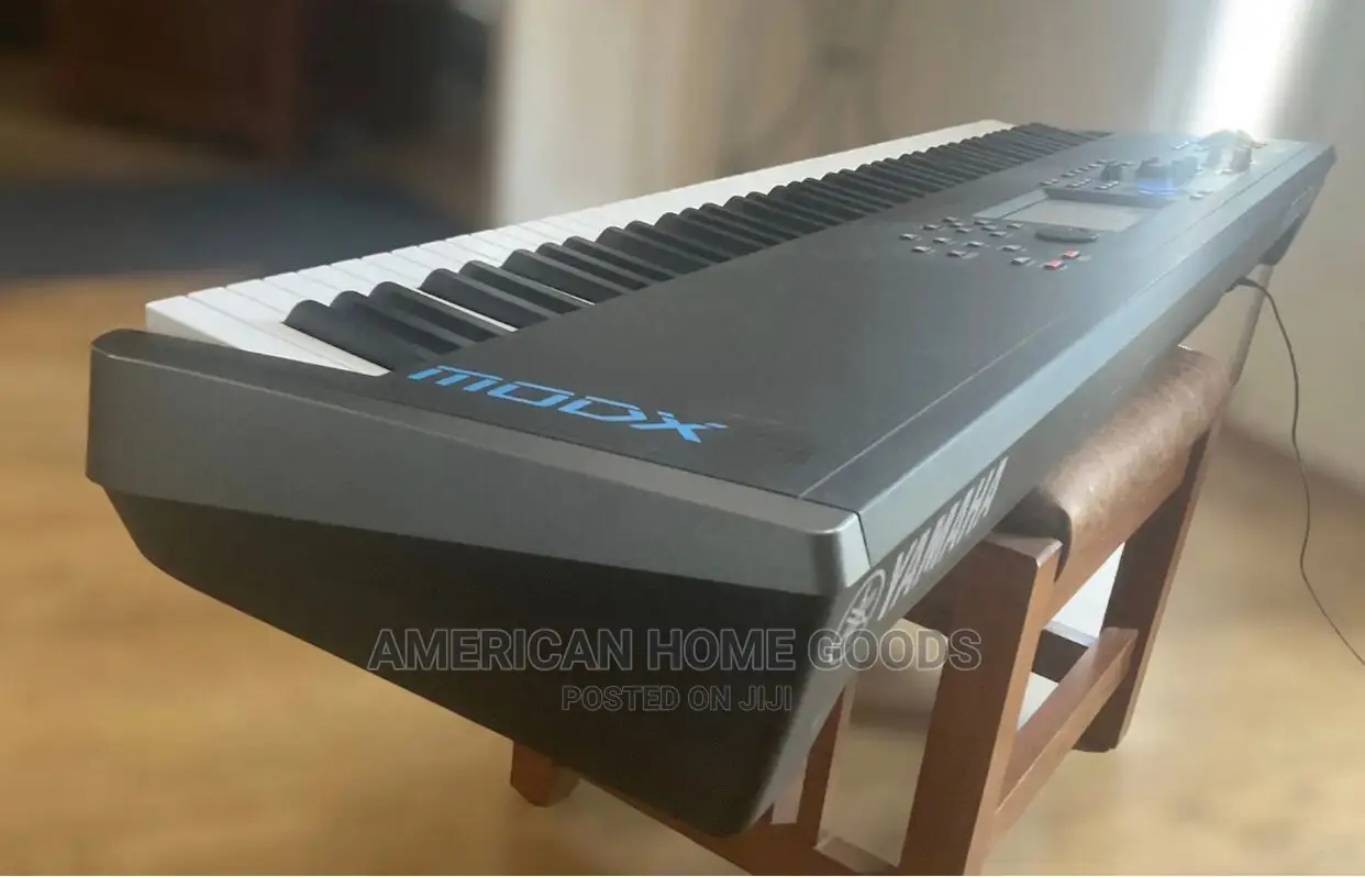 Yamaha MODX8, 88-Key Electronic Workstation Synthesizer Pian