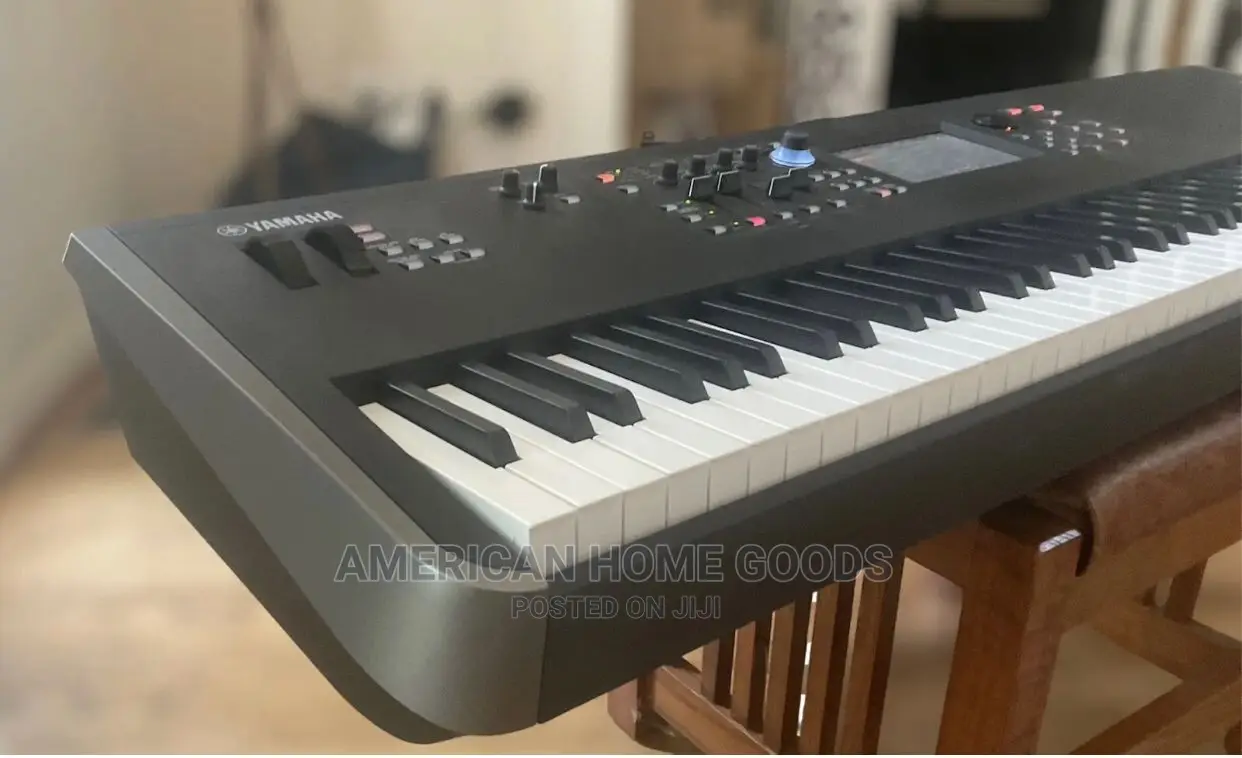 Yamaha MODX8, 88-Key Electronic Workstation Synthesizer Pian