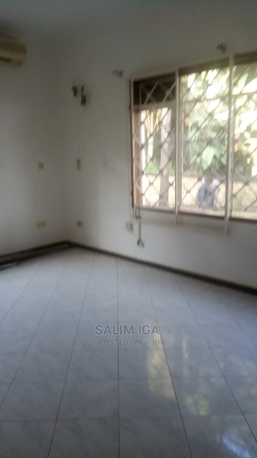 4bdrm Duplex in Kololo Property, Central Division for rent